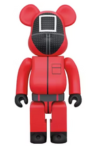 Load image into Gallery viewer, Bearbrick x Squid Game Guard 1000%
