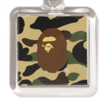 Load image into Gallery viewer, BAPE Camo Keychain

