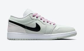 Jordan 1 Low SE Barely Green (W)